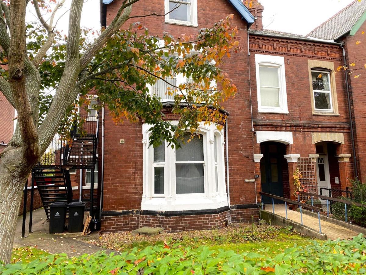 Spacious Victorian Studio Flat Apartment Doncaster Luaran gambar