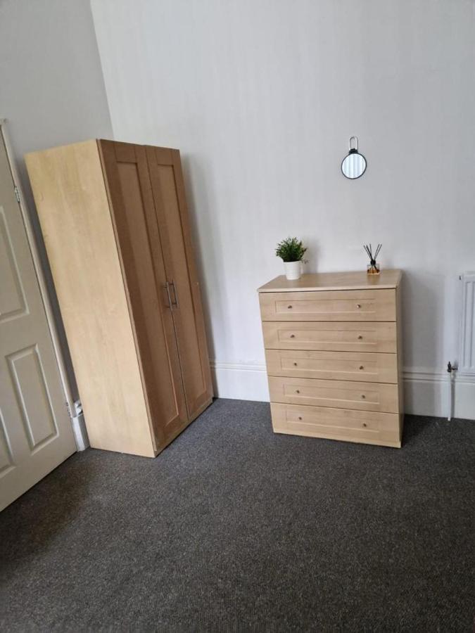 Spacious Victorian Studio Flat Apartment Doncaster Luaran gambar