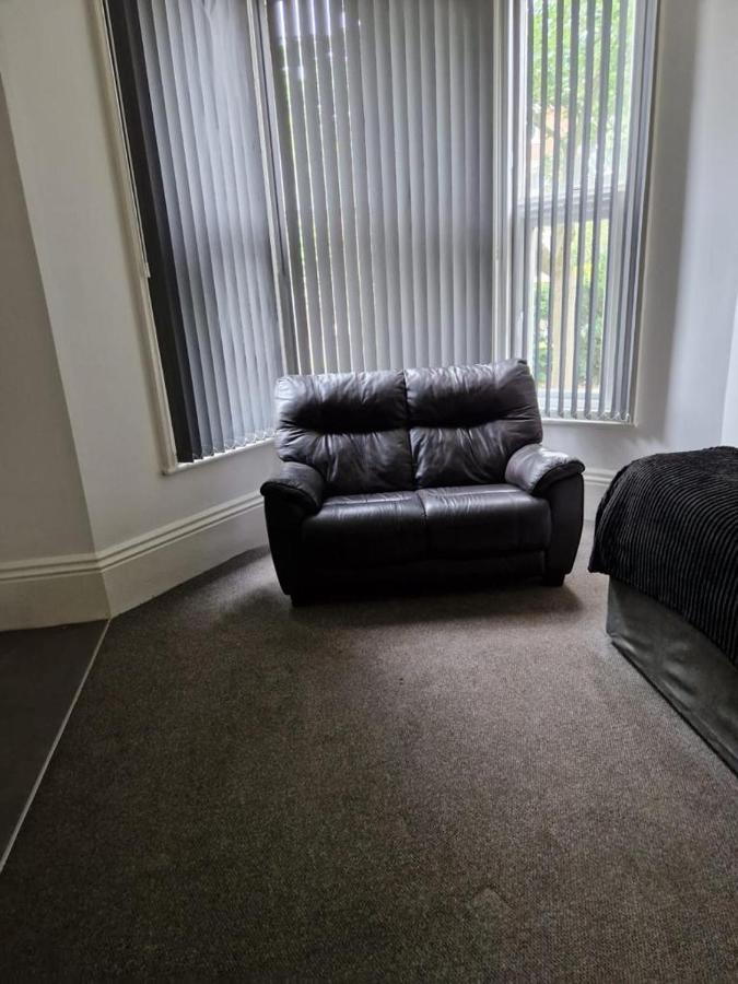 Spacious Victorian Studio Flat Apartment Doncaster Luaran gambar